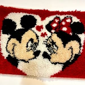 Vintage Mickey & Minnie Mouse Latch Hook Rug w/ Hearts